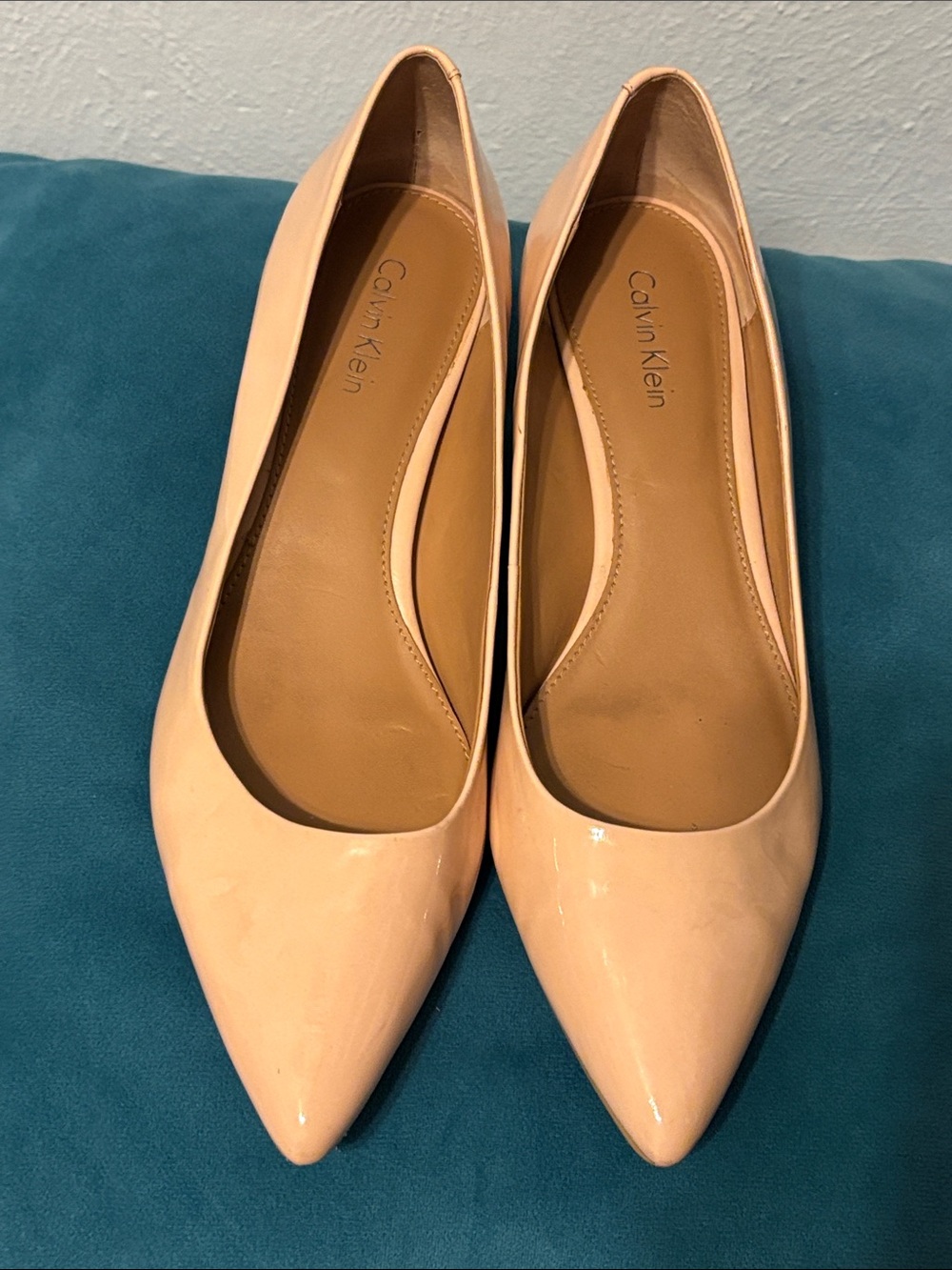 Calvin Klein Women's Blush Patent Pointed-Toe Flats size 6